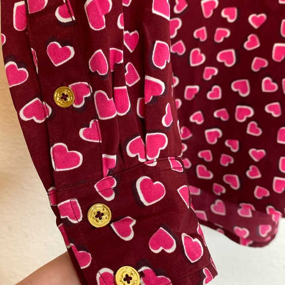 C. WONDER 100% Silk Heart Print Collared Button Down Blouse, Size XS - Picture 2 of 6